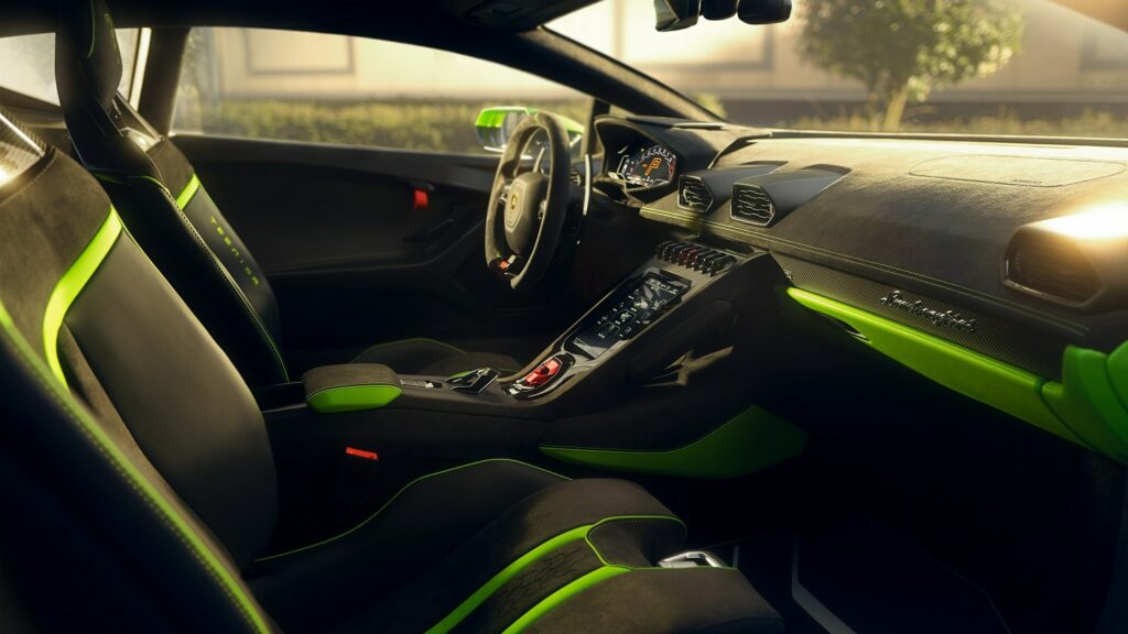 lamoborghini-huracan-interior