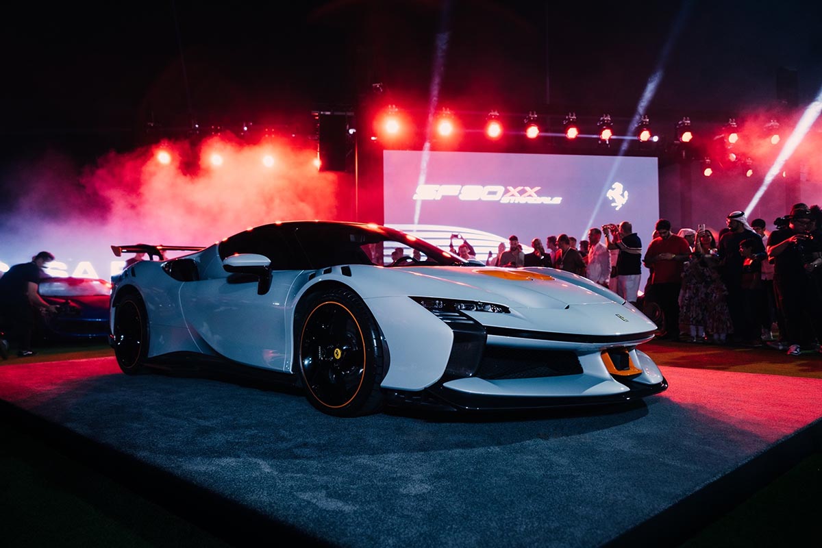 الظهور الأول لسيارة فيراري “SF90 XX STRADALE” في منطقة الشرق الأوسط