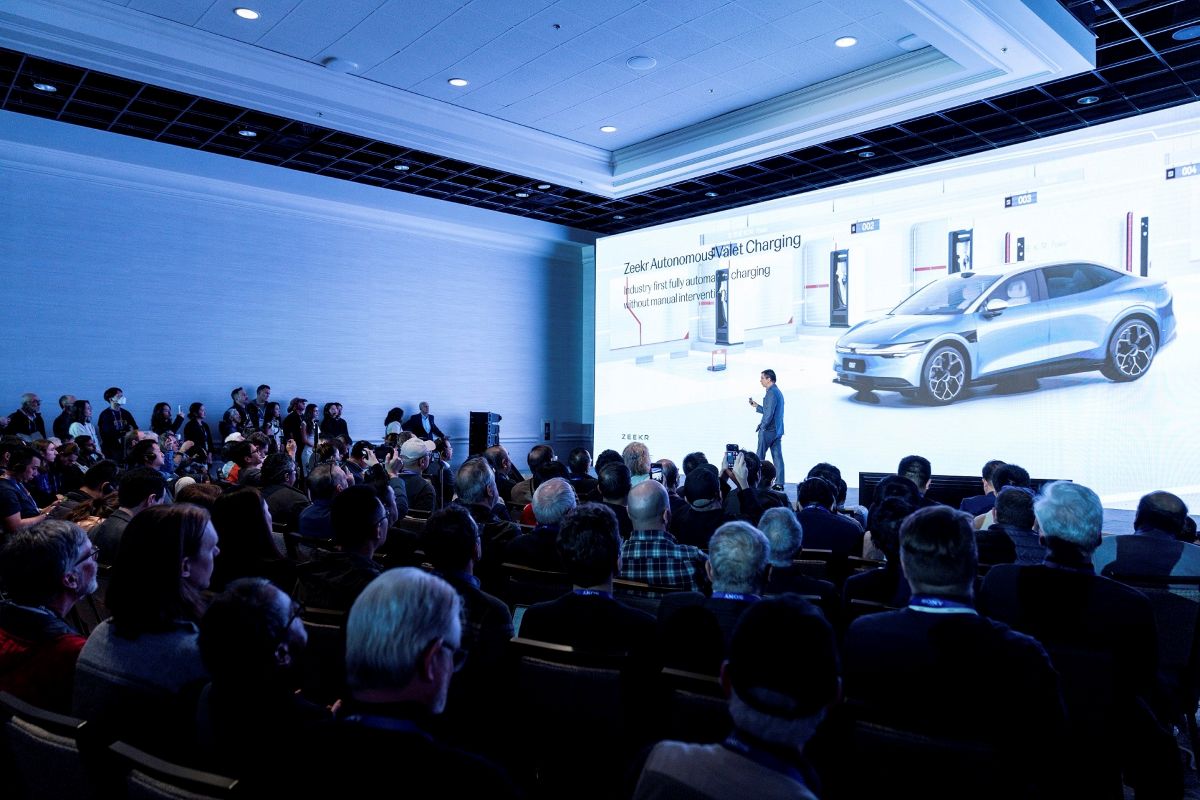 “زيكر” تعلن عن توسيع نطاق شراكتها مع Qualcomm Technologies Inc لتقديم تجربة معلومات وترفيه غامرة في طرازاتها المستقبلية